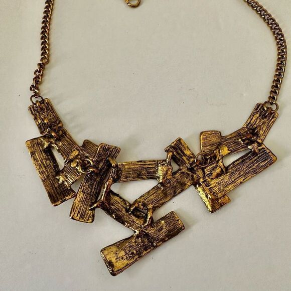 Rectangular gold tone geometric statement necklace - Picture 8 of 9